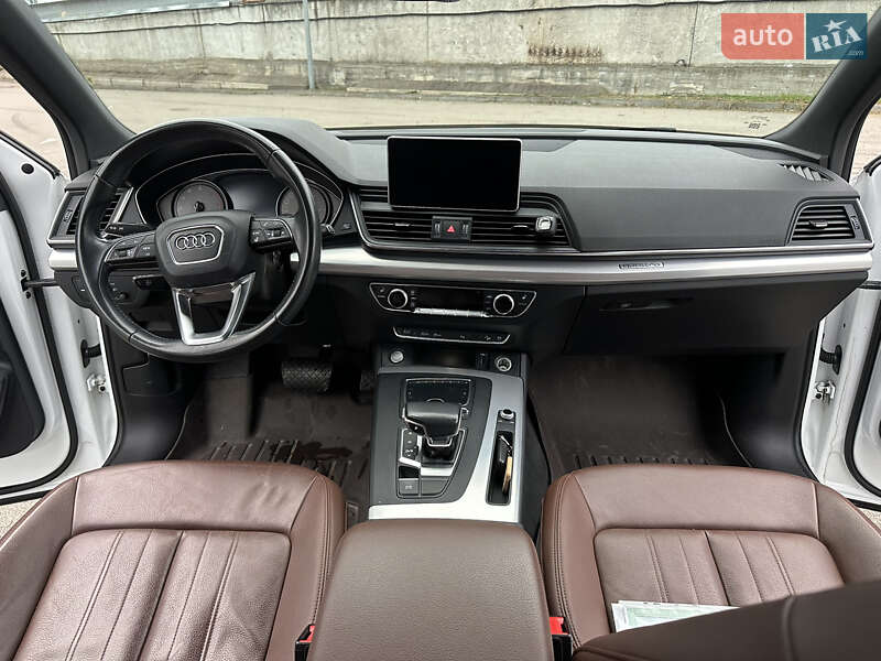 Внедорожник / Кроссовер Audi Q5 2017 в Киеве