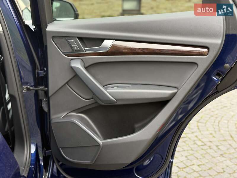 Внедорожник / Кроссовер Audi Q5 2020 в Львове фото 73 Внедорожник / Кроссовер Audi Q5 2020 в Львове