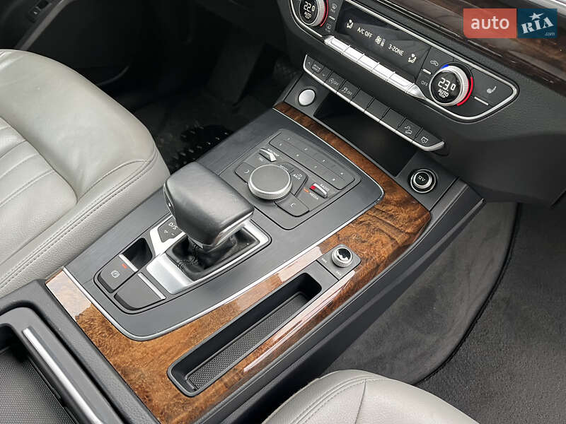 Внедорожник / Кроссовер Audi Q5 2018 в Львове фото 33 Внедорожник / Кроссовер Audi Q5 2018 в Львове