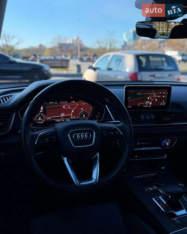 Внедорожник / Кроссовер Audi Q5 2017 в Львове