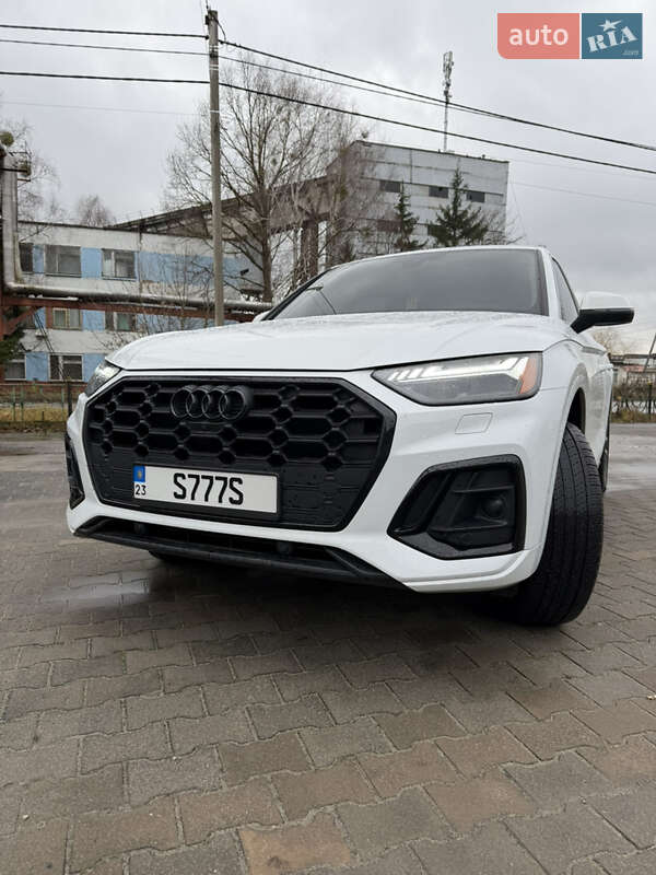 Внедорожник / Кроссовер Audi Q5 2020 в Нетешине