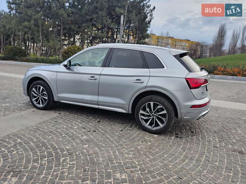 Внедорожник / Кроссовер Audi Q5 2023 в Днепре