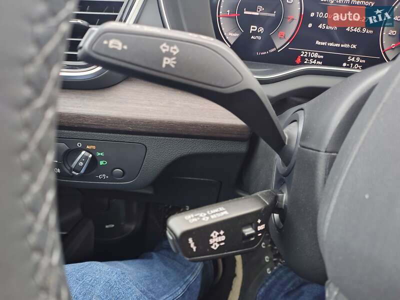 Внедорожник / Кроссовер Audi Q5 2023 в Днепре