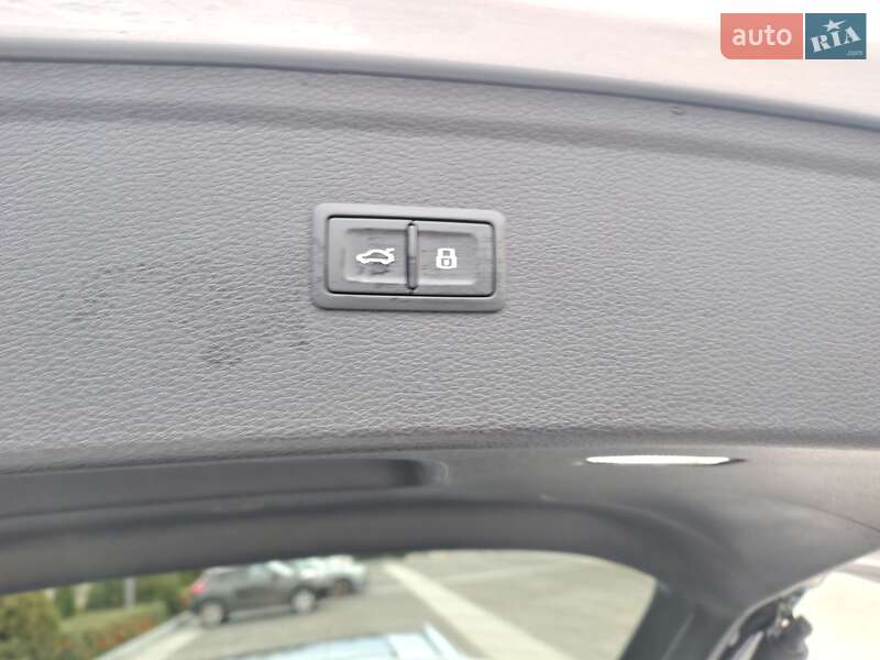 Внедорожник / Кроссовер Audi Q5 2023 в Днепре