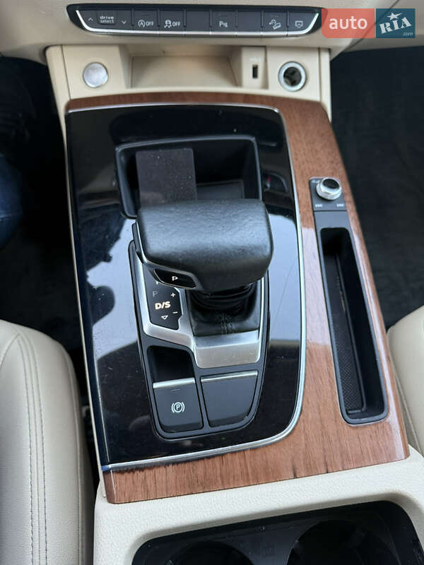 Внедорожник / Кроссовер Audi Q5 2020 в Львове