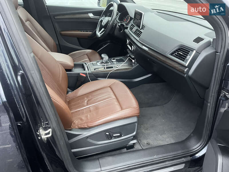 Внедорожник / Кроссовер Audi Q5 2019 в Львове