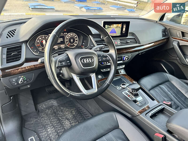 Внедорожник / Кроссовер Audi Q5 2017 в Василькове