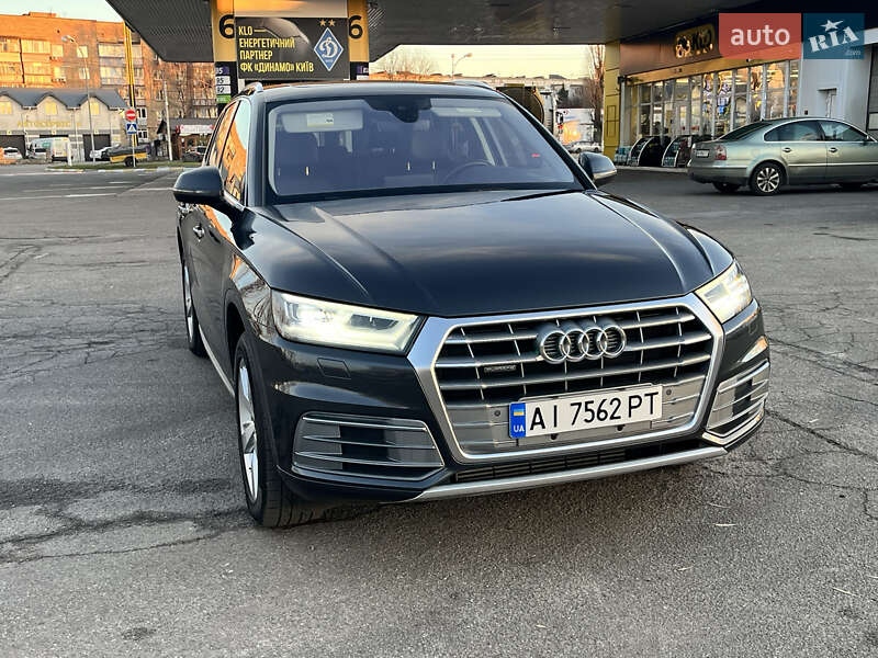 Внедорожник / Кроссовер Audi Q5 2017 в Василькове