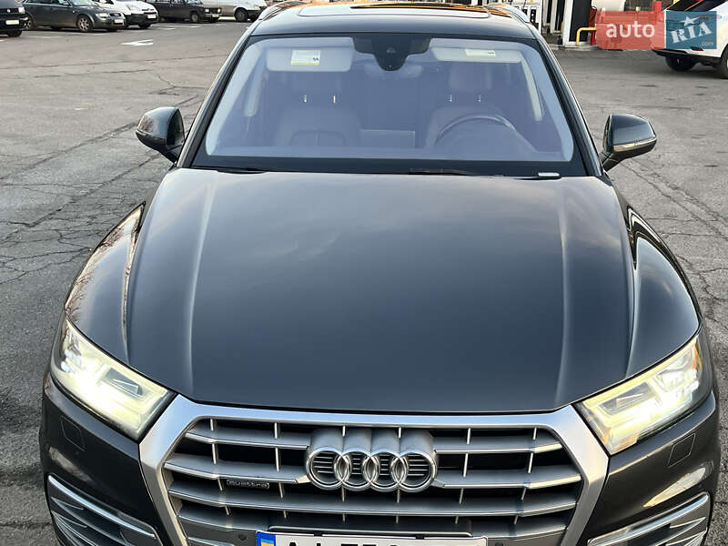 Внедорожник / Кроссовер Audi Q5 2017 в Василькове