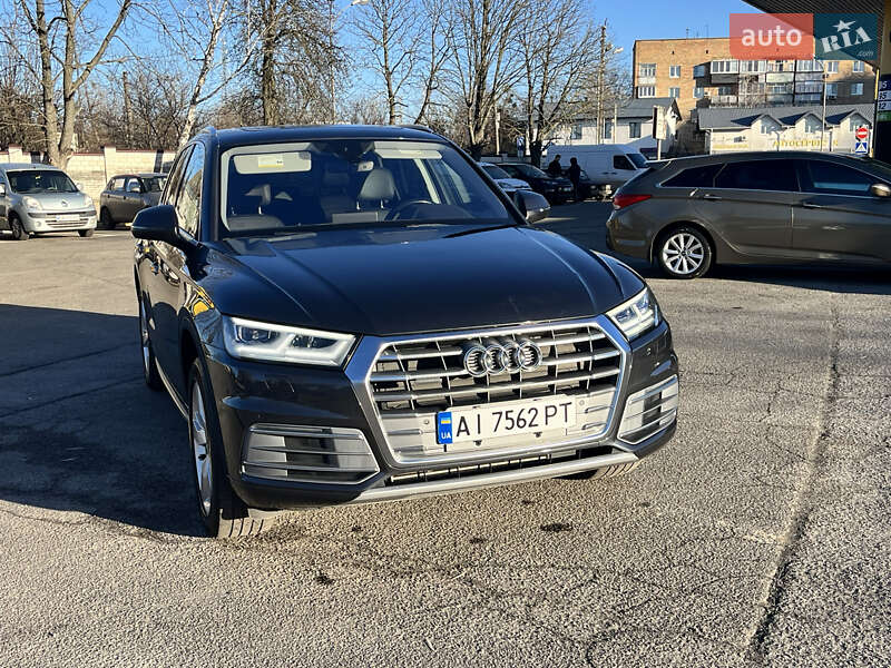 Внедорожник / Кроссовер Audi Q5 2017 в Василькове