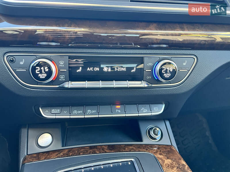 Внедорожник / Кроссовер Audi Q5 2017 в Василькове