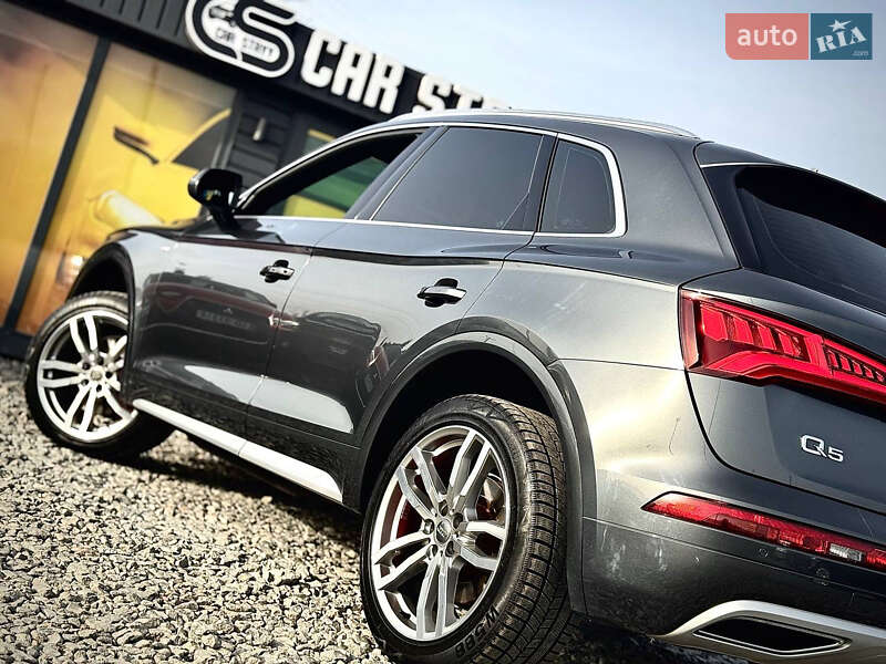 Внедорожник / Кроссовер Audi Q5 2016 в Стрые