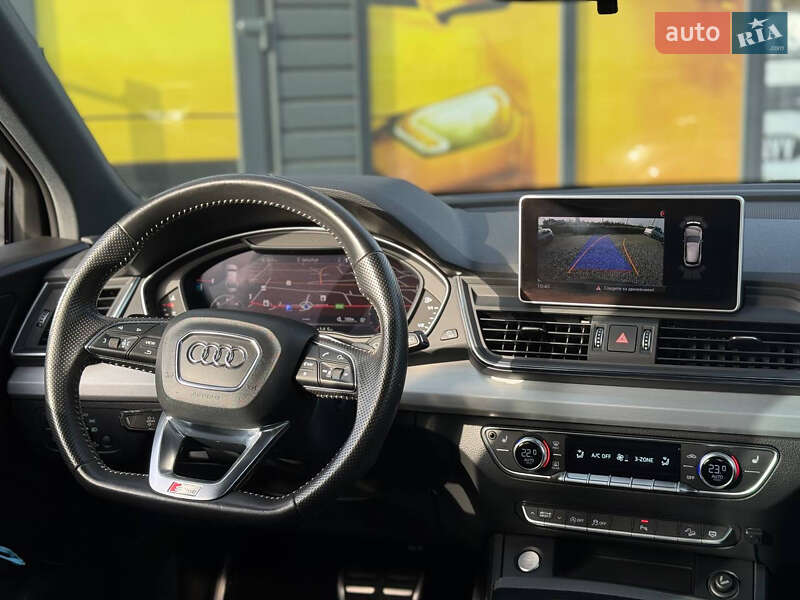 Внедорожник / Кроссовер Audi Q5 2016 в Стрые