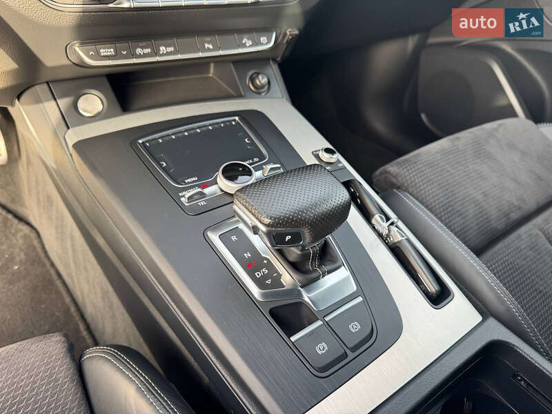 Внедорожник / Кроссовер Audi Q5 2016 в Стрые