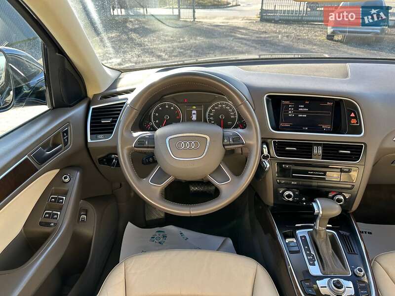 Внедорожник / Кроссовер Audi Q5 2016 в Львове