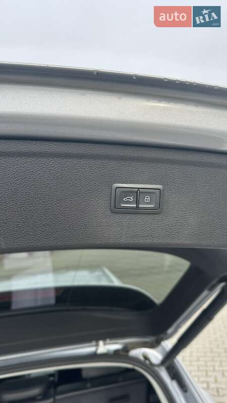 Внедорожник / Кроссовер Audi Q5 2017 в Виннице