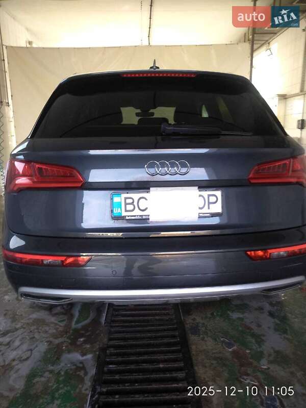 Внедорожник / Кроссовер Audi Q5 2017 в Дрогобыче