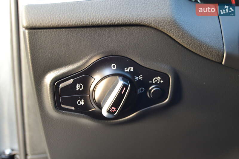 Внедорожник / Кроссовер Audi Q5 2015 в Дрогобыче