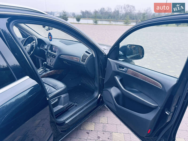 Внедорожник / Кроссовер Audi Q5 2010 в Львове