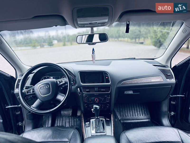 Внедорожник / Кроссовер Audi Q5 2010 в Львове