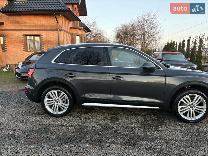 Внедорожник / Кроссовер Audi Q5 2018 в Луцке