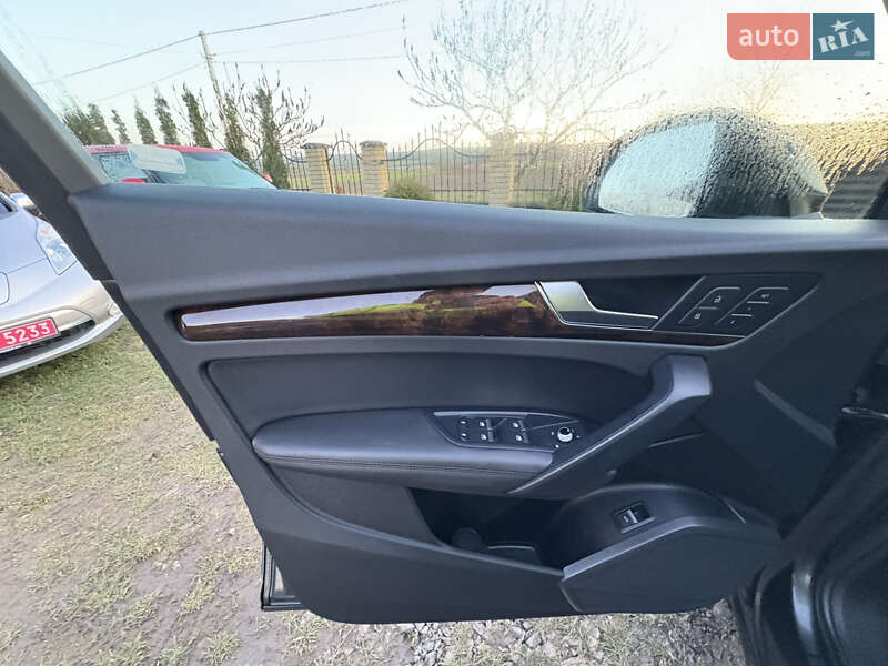 Внедорожник / Кроссовер Audi Q5 2018 в Луцке