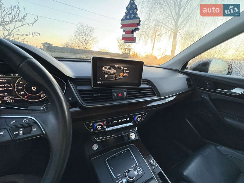 Внедорожник / Кроссовер Audi Q5 2018 в Луцке