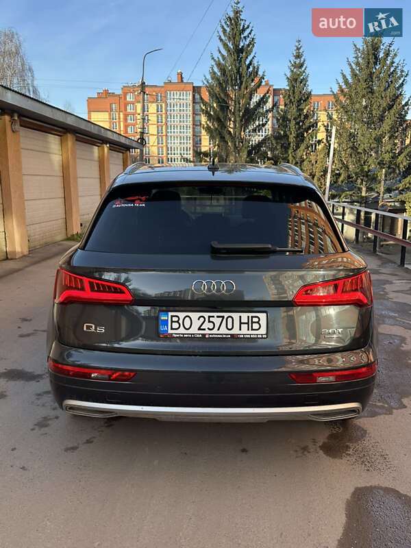 Внедорожник / Кроссовер Audi Q5 2017 в Тернополе