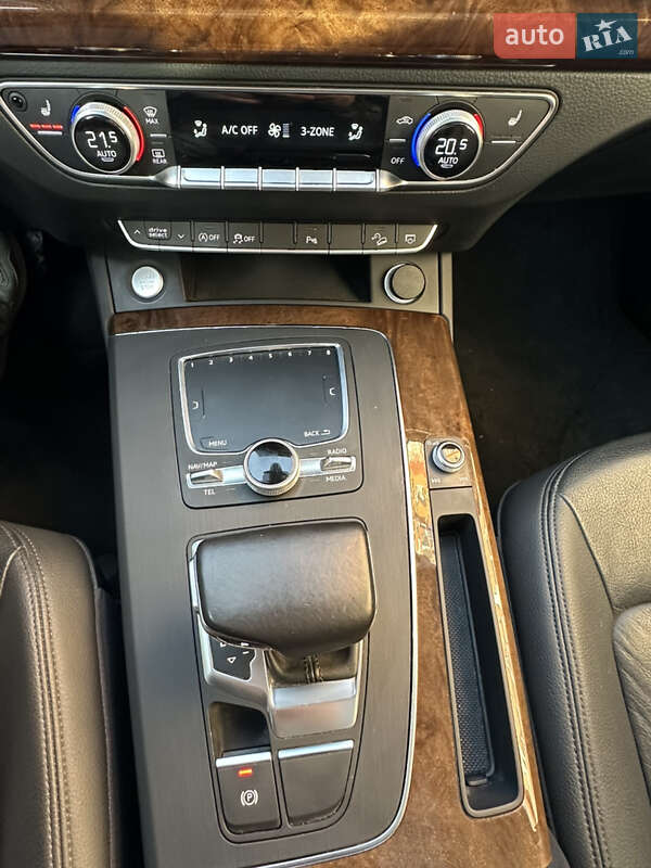 Внедорожник / Кроссовер Audi Q5 2017 в Тернополе