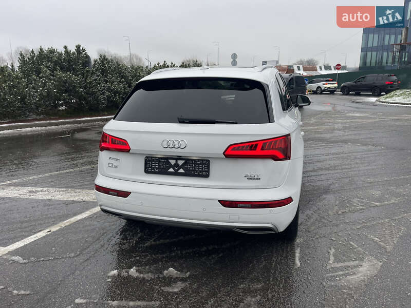 Внедорожник / Кроссовер Audi Q5 2018 в Киеве