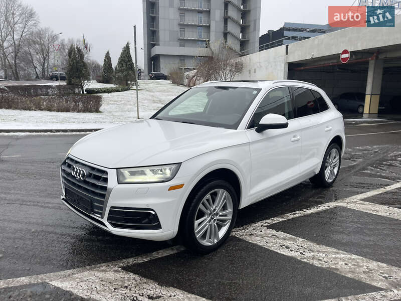 Внедорожник / Кроссовер Audi Q5 2018 в Киеве