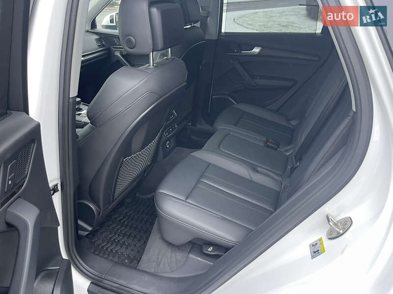 Внедорожник / Кроссовер Audi Q5 2018 в Киеве