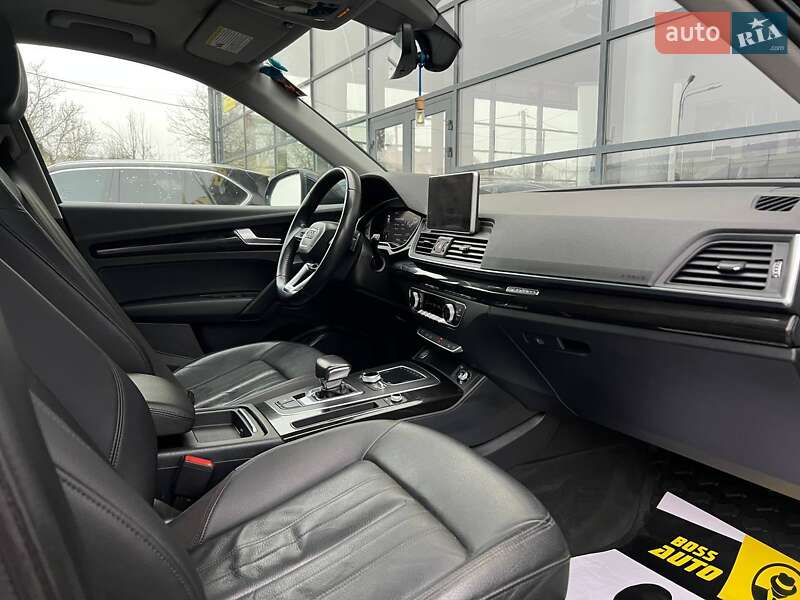 Внедорожник / Кроссовер Audi Q5 2018 в Ивано-Франковске