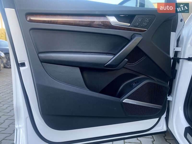 Внедорожник / Кроссовер Audi Q5 2018 в Луцке