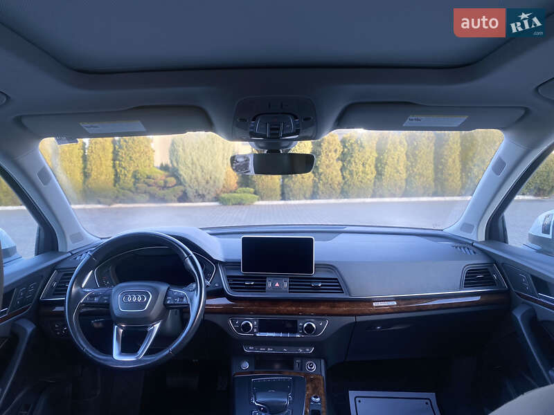 Внедорожник / Кроссовер Audi Q5 2018 в Луцке