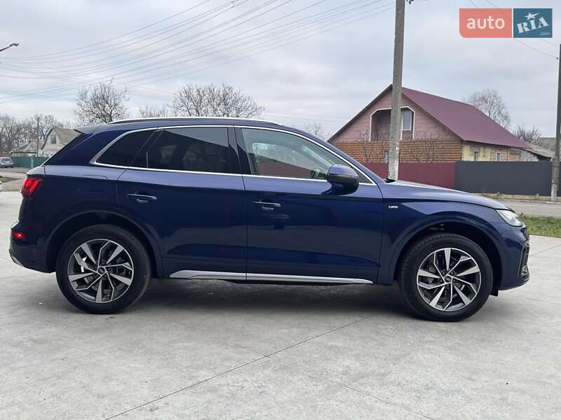 Внедорожник / Кроссовер Audi Q5 2023 в Барышевке