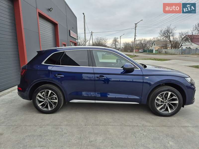 Внедорожник / Кроссовер Audi Q5 2023 в Барышевке