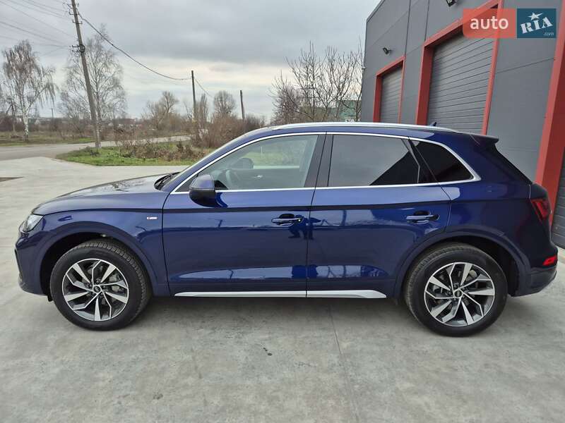 Внедорожник / Кроссовер Audi Q5 2023 в Барышевке