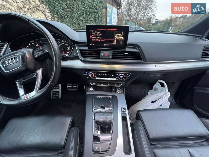 Внедорожник / Кроссовер Audi Q5 2017 в Киеве