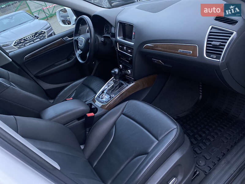 Внедорожник / Кроссовер Audi Q5 2016 в Луцке