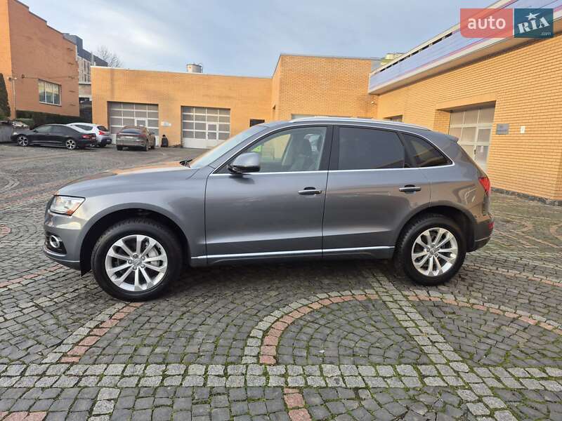 Внедорожник / Кроссовер Audi Q5 2015 в Луцке