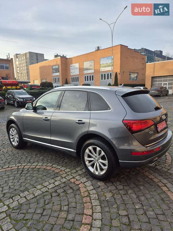 Внедорожник / Кроссовер Audi Q5 2015 в Луцке