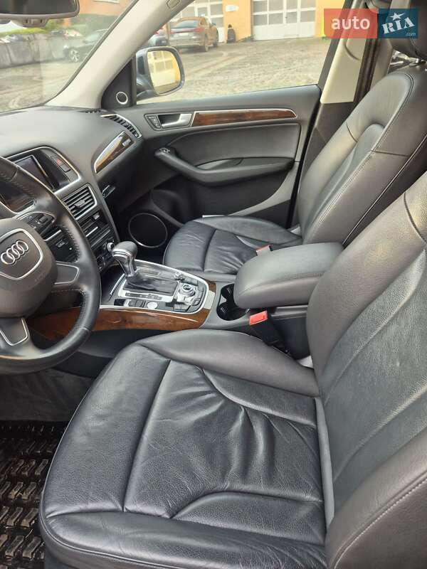 Внедорожник / Кроссовер Audi Q5 2015 в Луцке