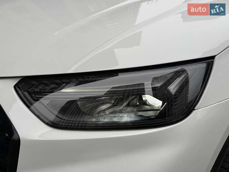 Внедорожник / Кроссовер Audi Q5 2022 в Киеве