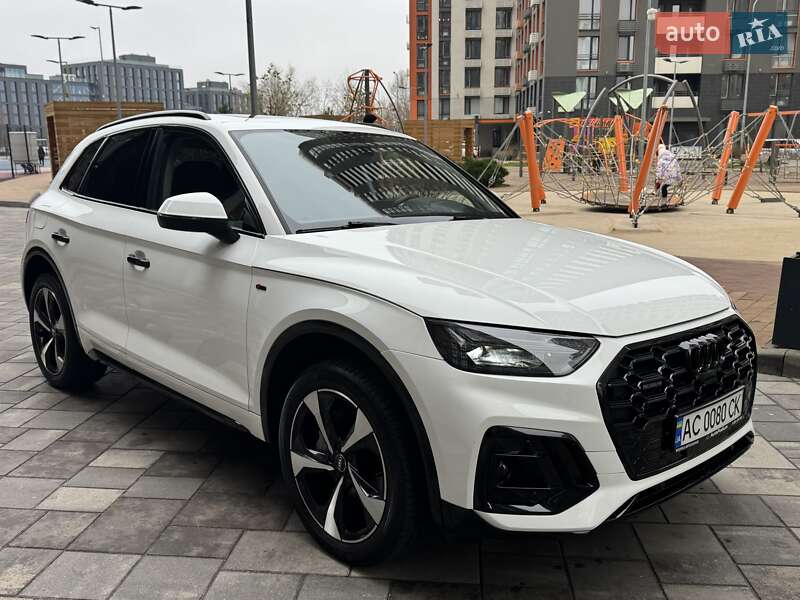 Внедорожник / Кроссовер Audi Q5 2022 в Киеве