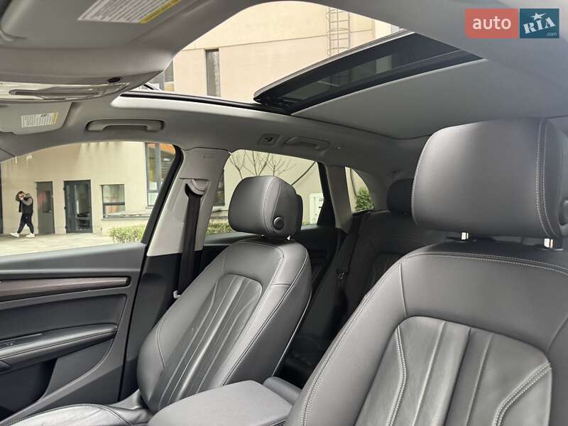 Внедорожник / Кроссовер Audi Q5 2022 в Киеве