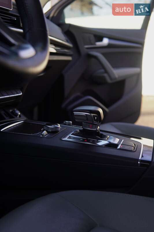 Внедорожник / Кроссовер Audi Q5 2018 в Ивано-Франковске