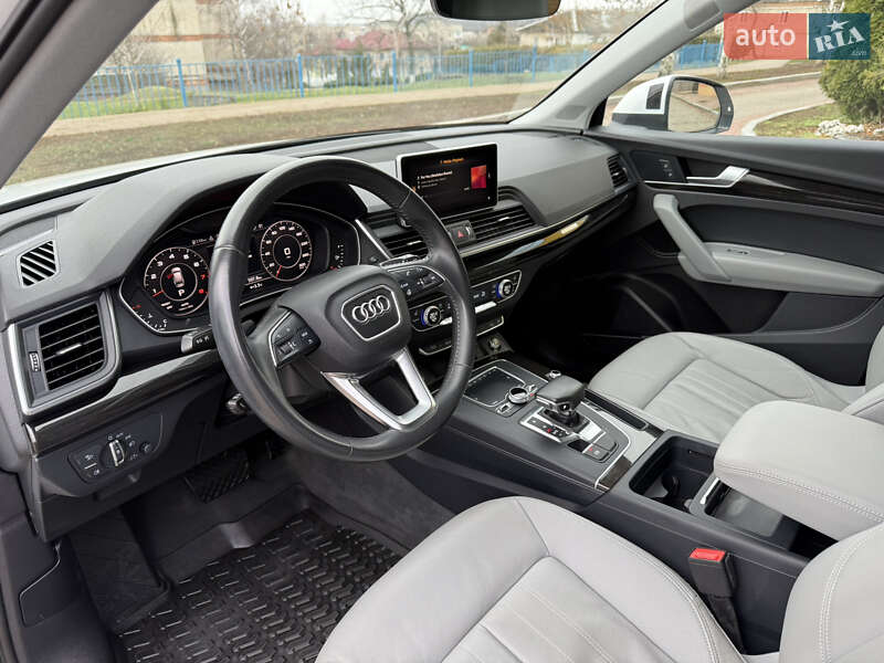 Внедорожник / Кроссовер Audi Q5 2018 в Харькове