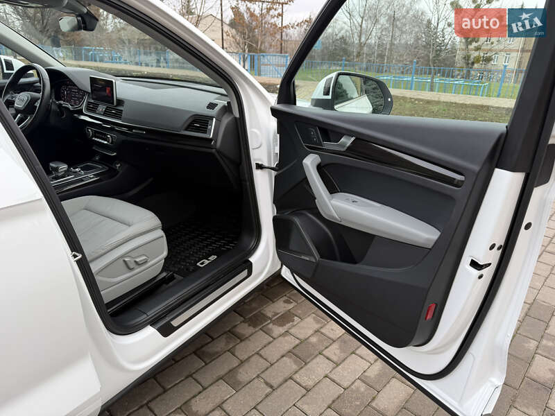 Внедорожник / Кроссовер Audi Q5 2018 в Харькове