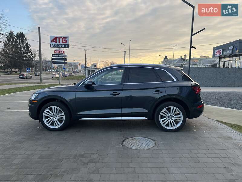 Внедорожник / Кроссовер Audi Q5 2017 в Луцке